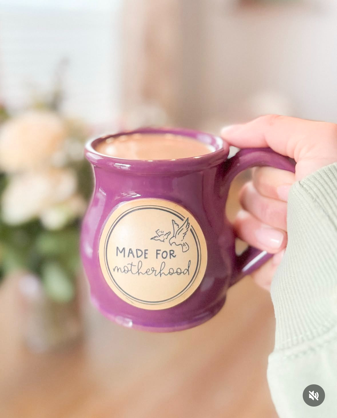 her heart co made for motherhood mug