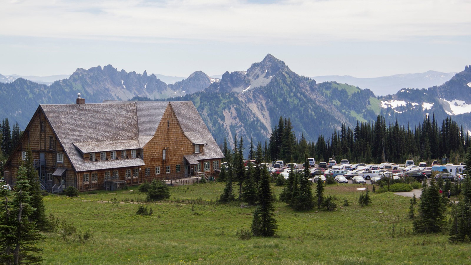 photo of sunrise lodge